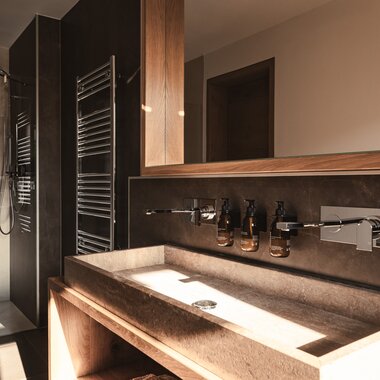 Badezimmer im Appartement im Sunnsait | © Karin Pasterer