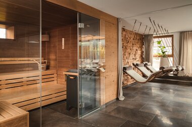 Sunnsait Spa mit Sauna und LIegen | © Karin Pasterer