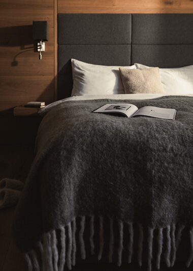 Bedroom in the apartment in Sunnsait | © Karin Pasterer